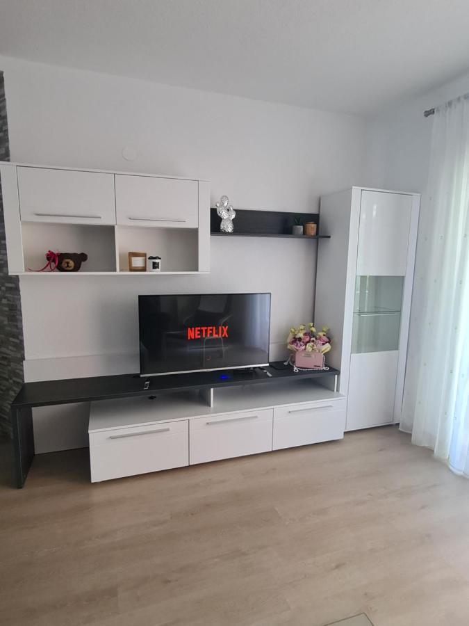 Apartmani Emily Póla Kültér fotó