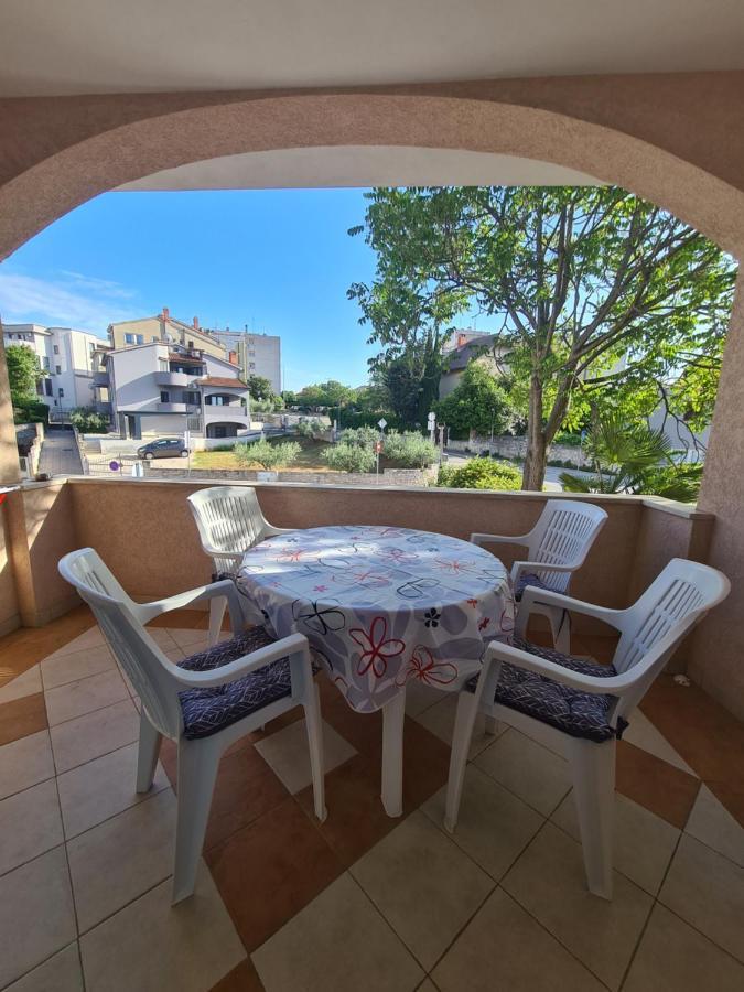 Apartmani Emily Póla Kültér fotó